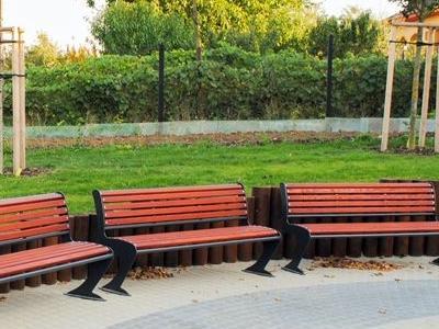 lavičky v parku